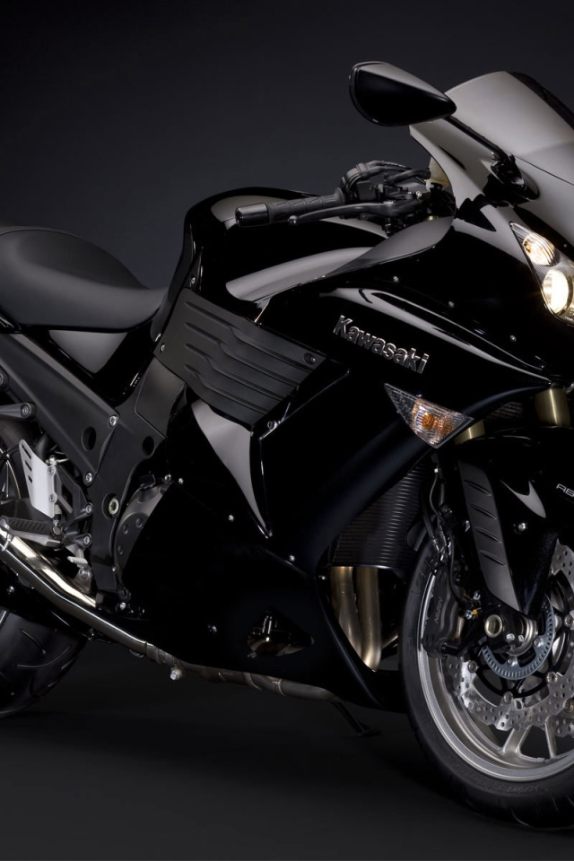 Тест-драйв мотоцикла Kawasaki ZZR 1400