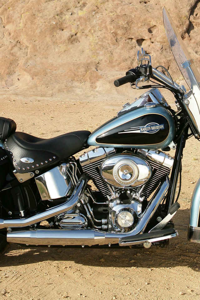 Надежный мотоцикл Harley-Davidson Heritage Softail