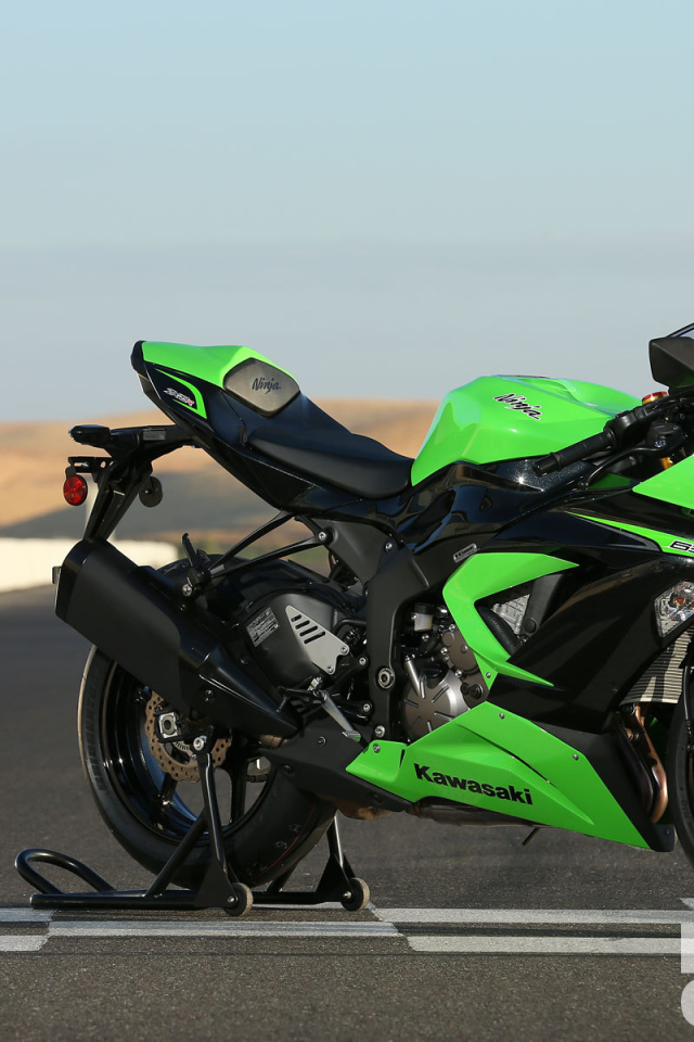 Надежный мотоцикл Kawasaki Ninja ZX-6R 636 Performance