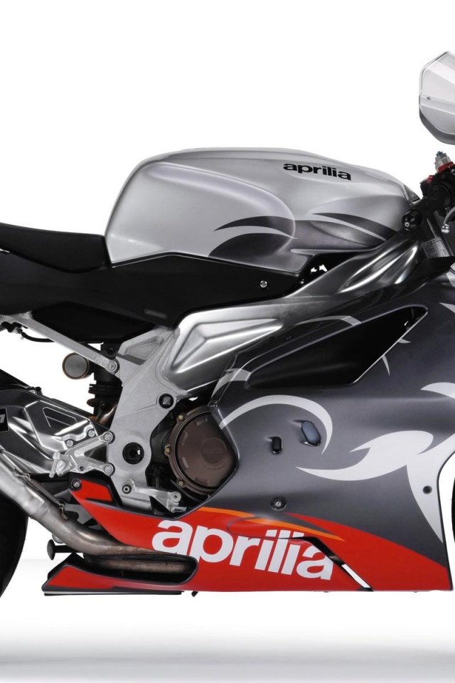 Мотоцикл Aprilla RSV 1000