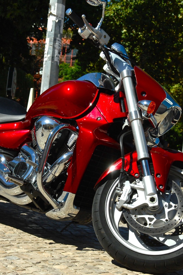 Надежный мотоцикл Suzuki Boulevard S 40