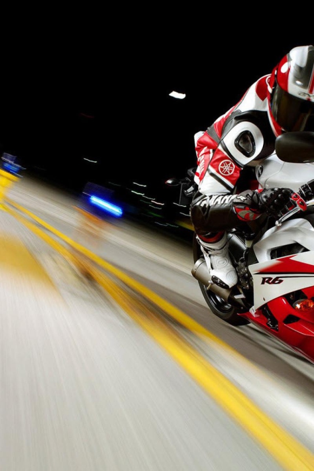 2007 Yamaha YZFR6 гонка