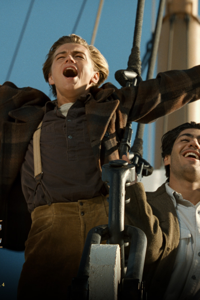 Джек плывет к новой жизни в фильме Титаник