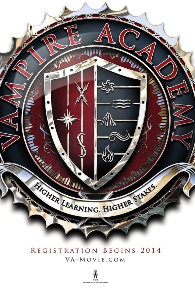 Момент из фильма Академия вампиров