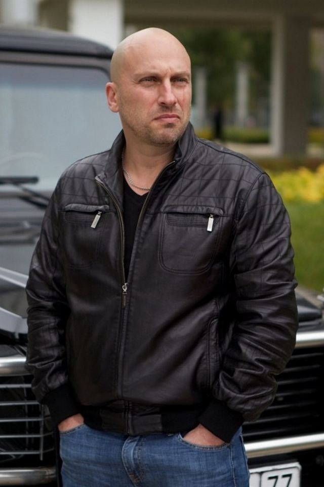 Фома со своим геликом в сериале Физрук