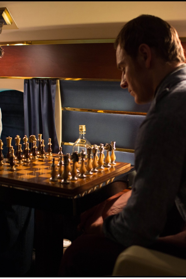  Люди Икс: Дни минувшего будущего Магнето и Ксавье играют в шахматы