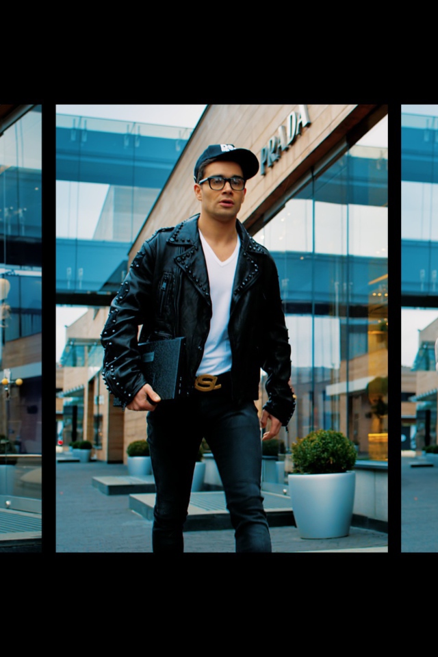 Одноклассники.ru НаCLICKай удачу парень в костюме