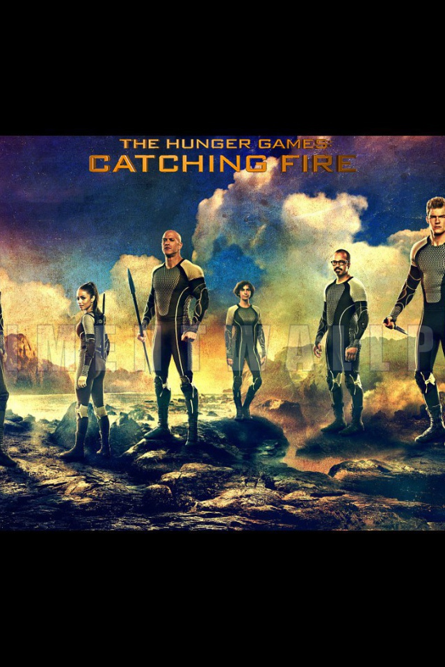 Момент из фильма Голодные игры Сойка-пересмешница. Часть I