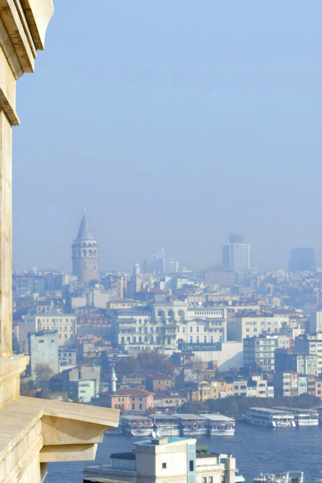 Девушка на высоте