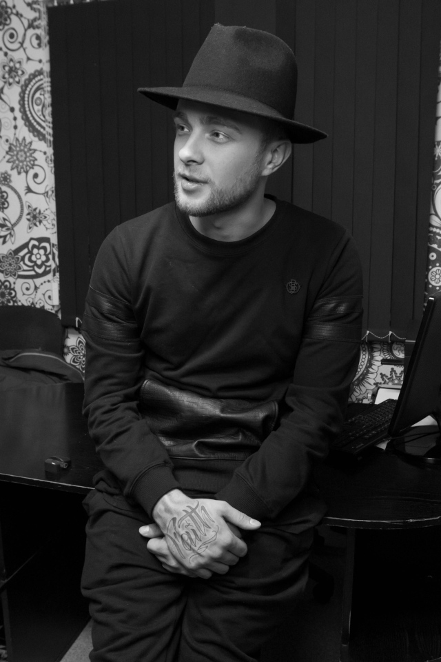 Егор Крид в шляпе