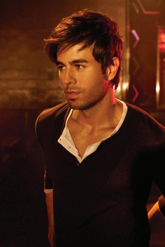 Энрике Иглесиас кадр из клипа