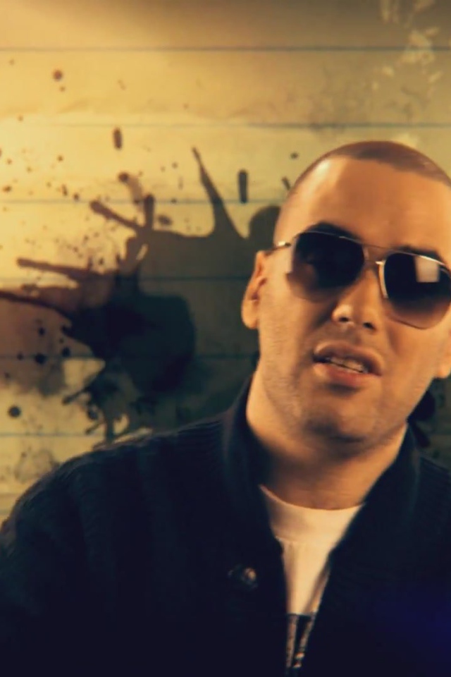 SLIM в темных очках