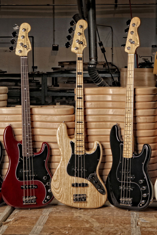 Бас гитары Фендер