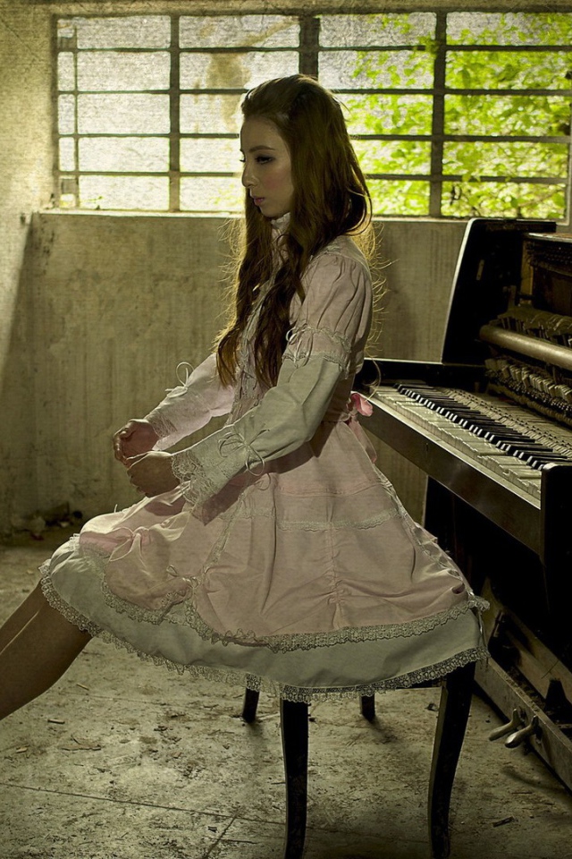 Пианино без верхней панели