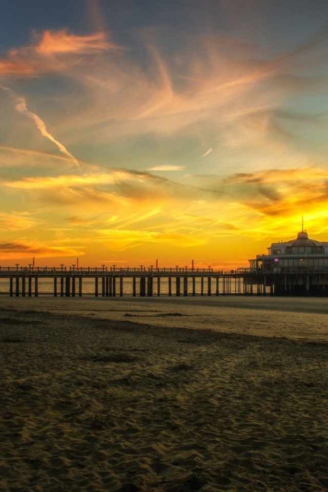 Мост и красивое небо