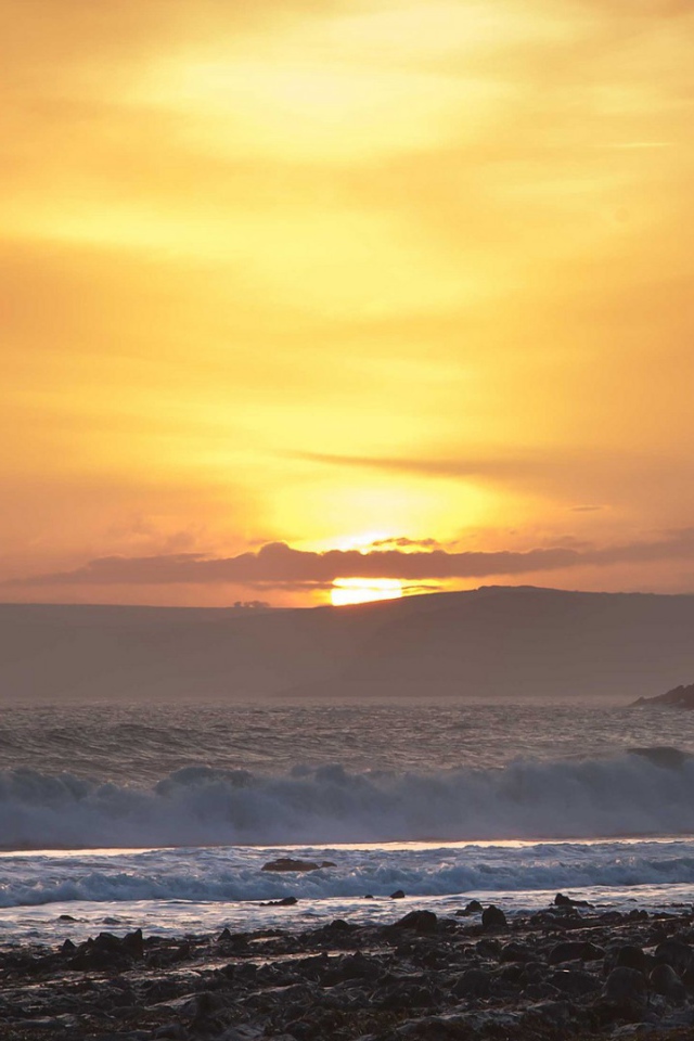 Пенистые волны