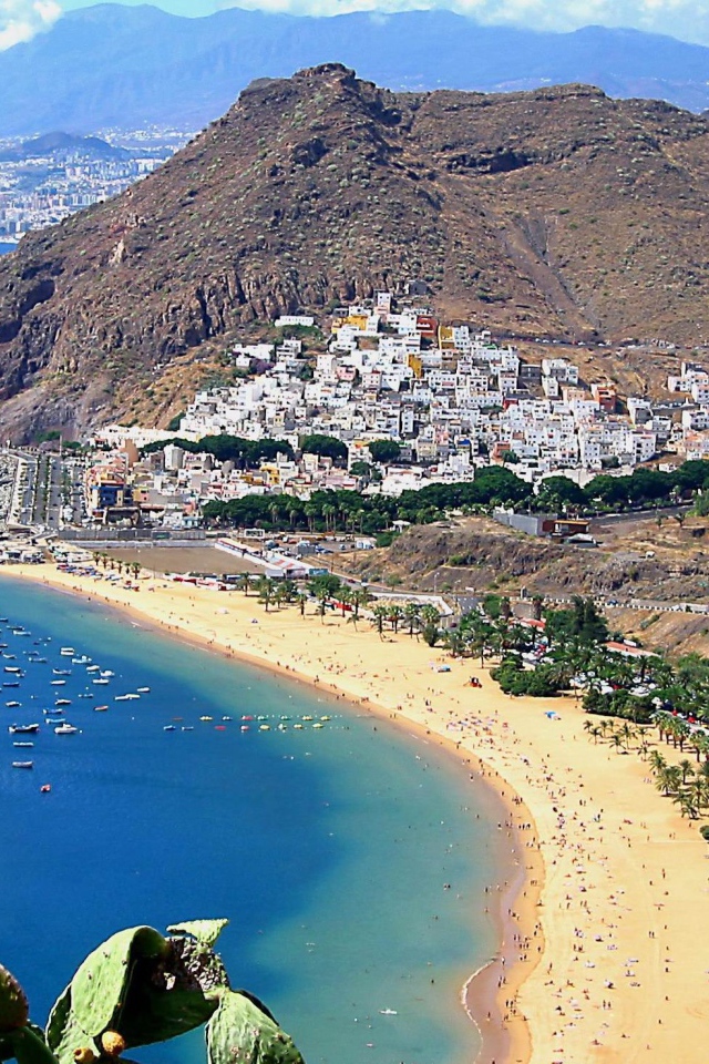 Золотой пляж на Тенерифе