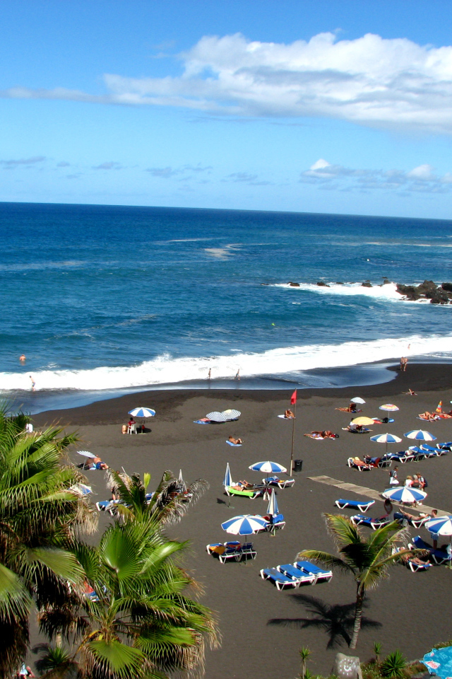 Отдых на черном пляже в Тенерифе