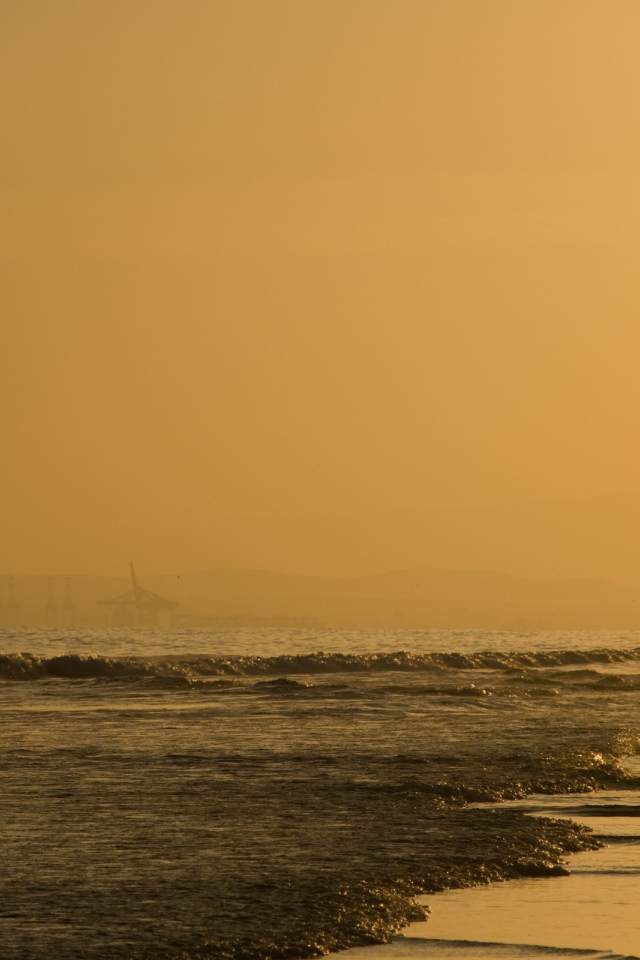 Всадник на пляже