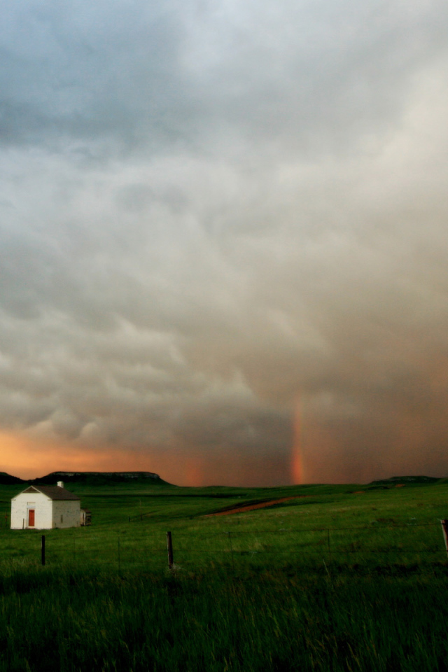 Надвигается торнадо