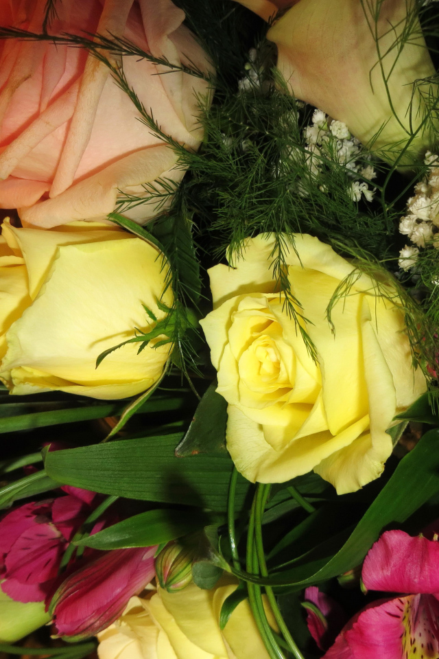 Красивый букет цветы эустома (ирландская роза) 