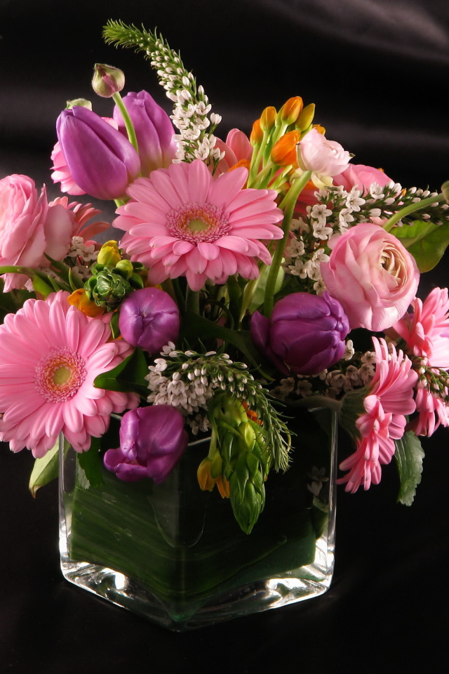 Красивый букет гербера