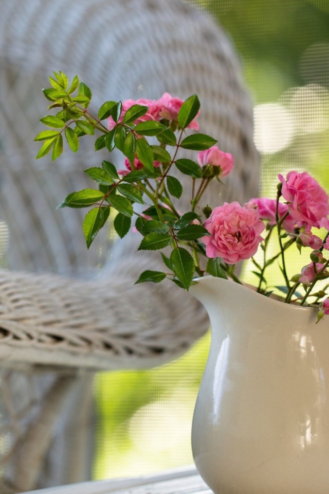 Цветы в кувшине