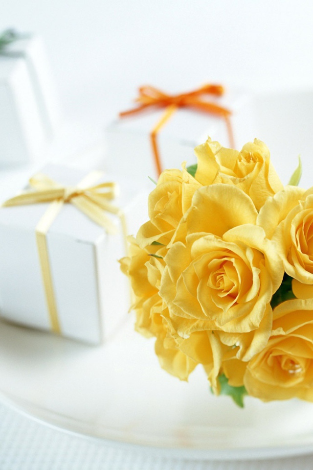 Желтые розы 