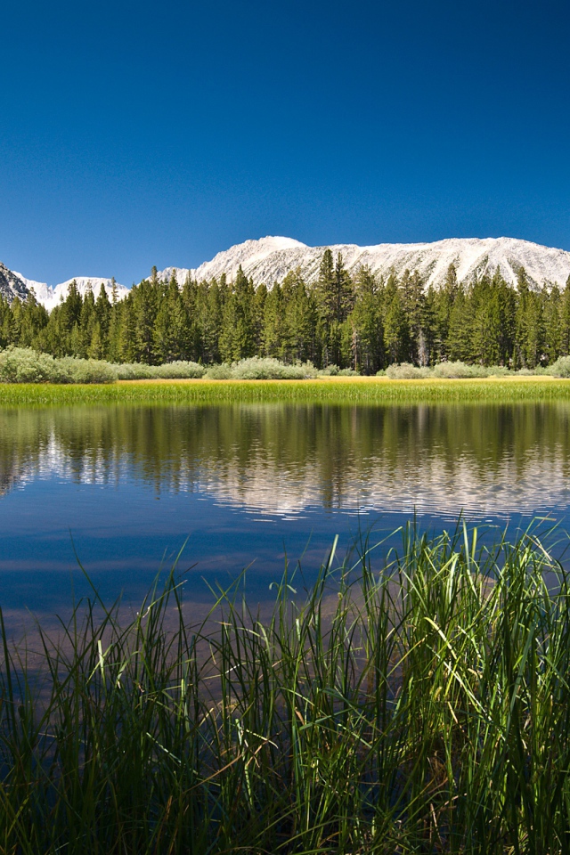 Горное озеро