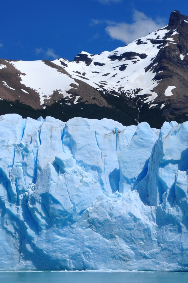 Горы и снег