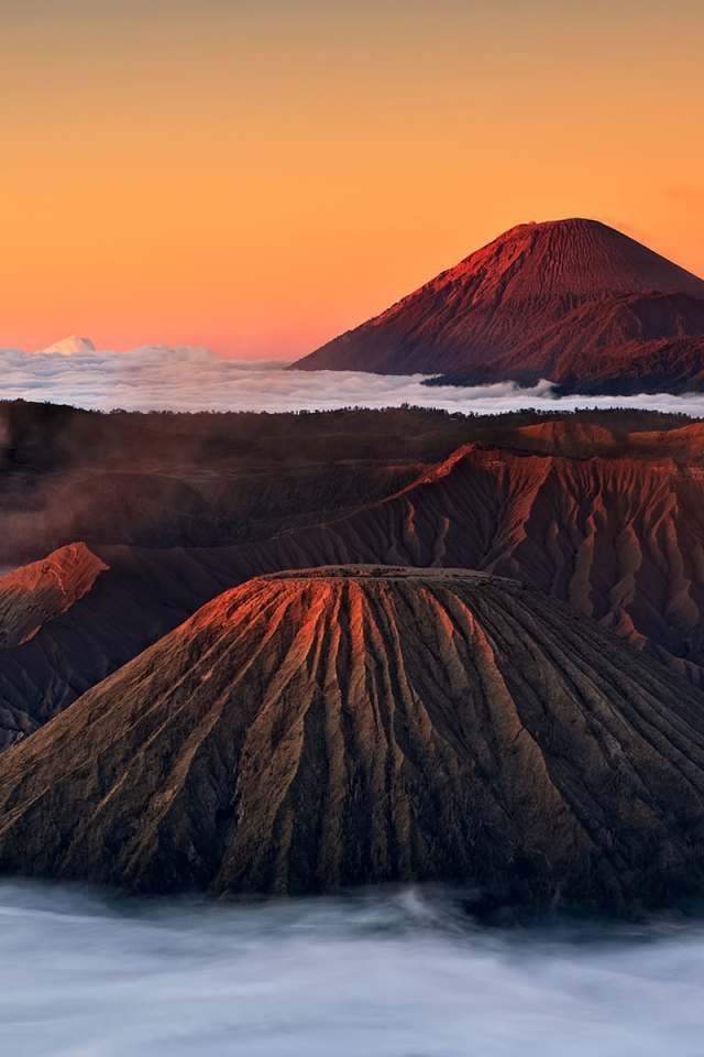 Горы в Индонезии