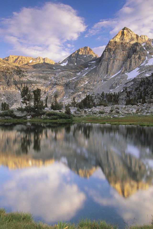 Озеро в парке Калифорнии