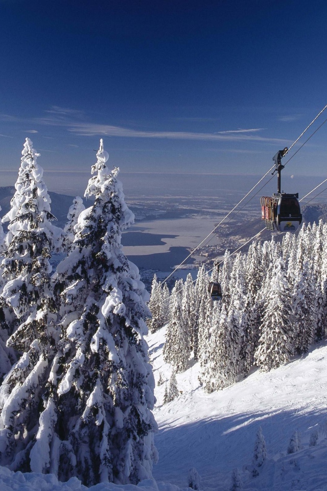 Подъемник на снежную гору