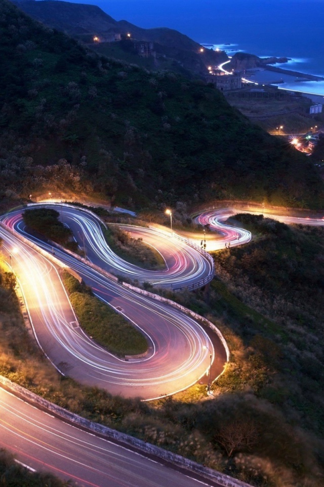 Очень извилистая горная дорога