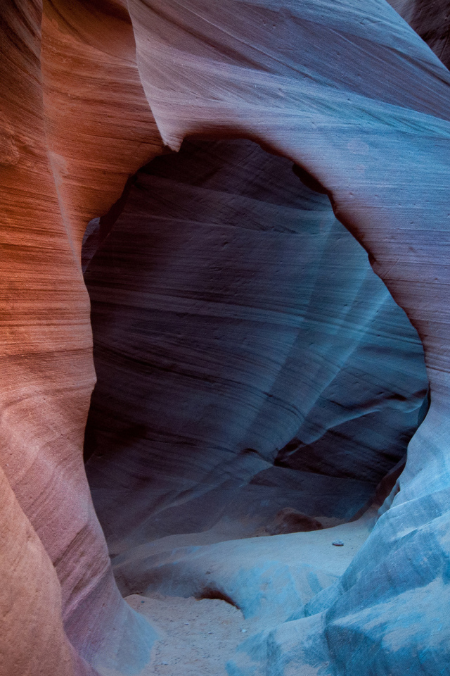 Пещера в каньоне антилопы