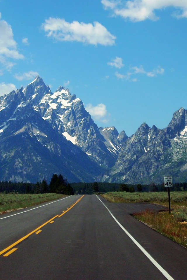 Дорога к снежным горам