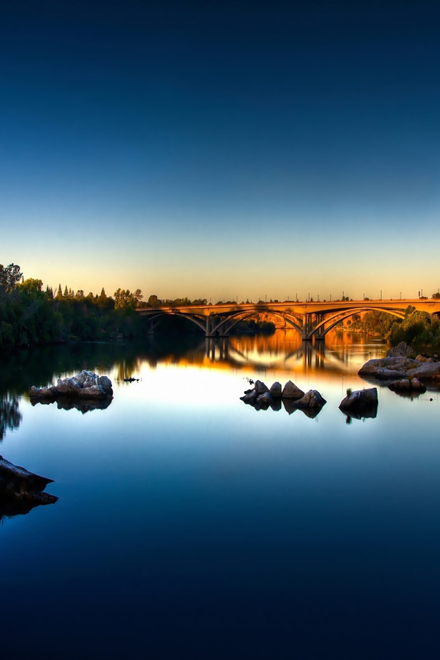 Мост через голубую реку
