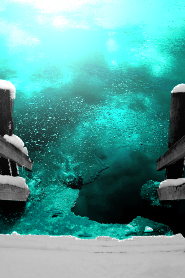 Лестница в ледяную воду