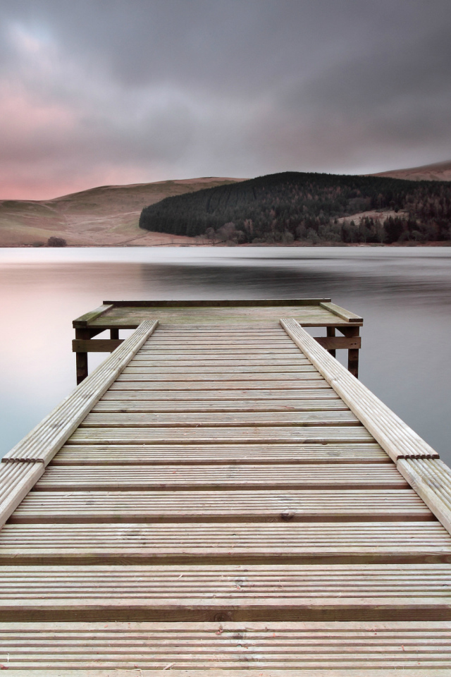 Озеро в Шотландии