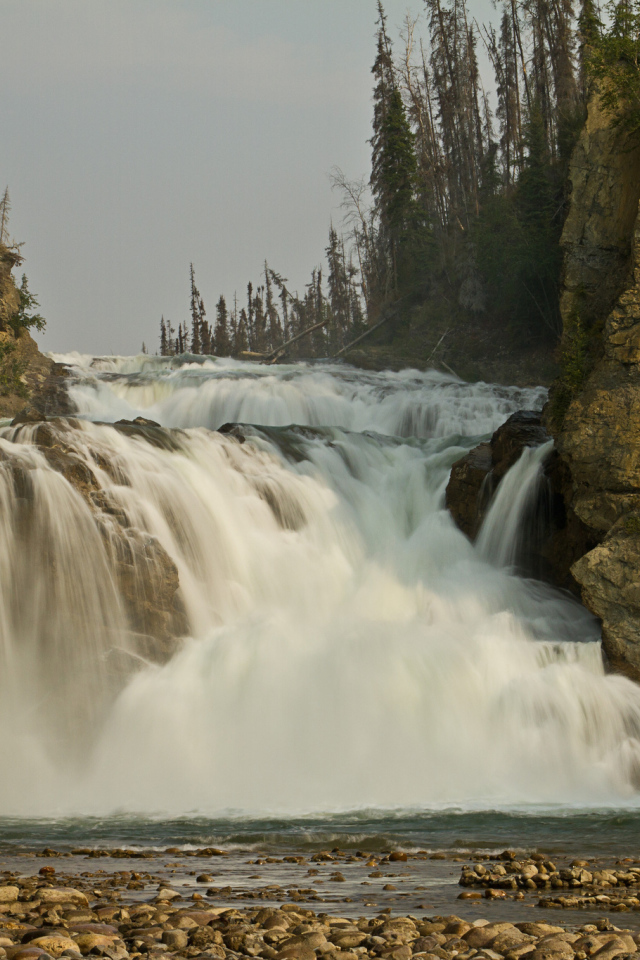 Горная река в Канаде