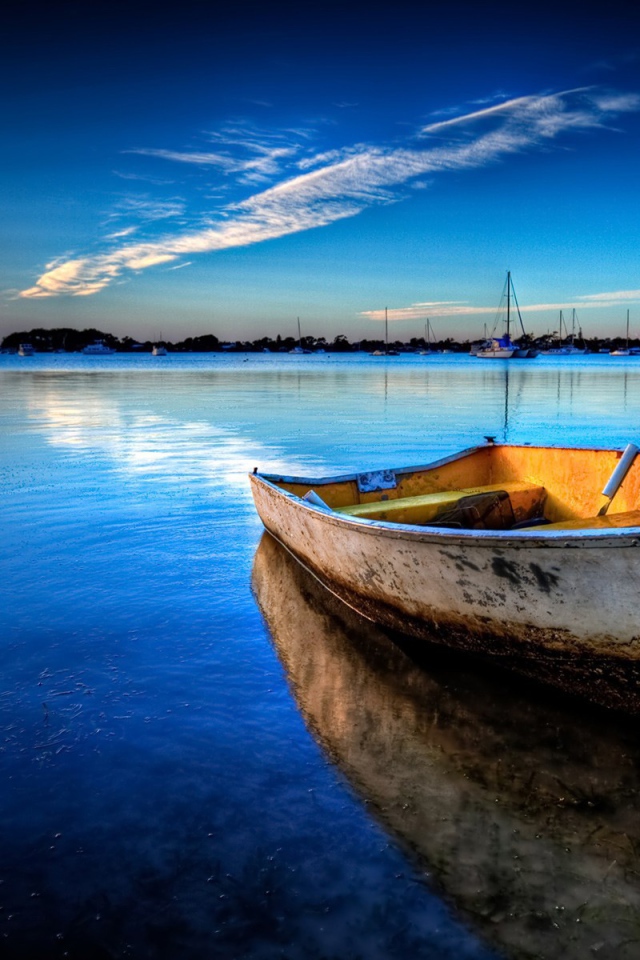 Старая лодка