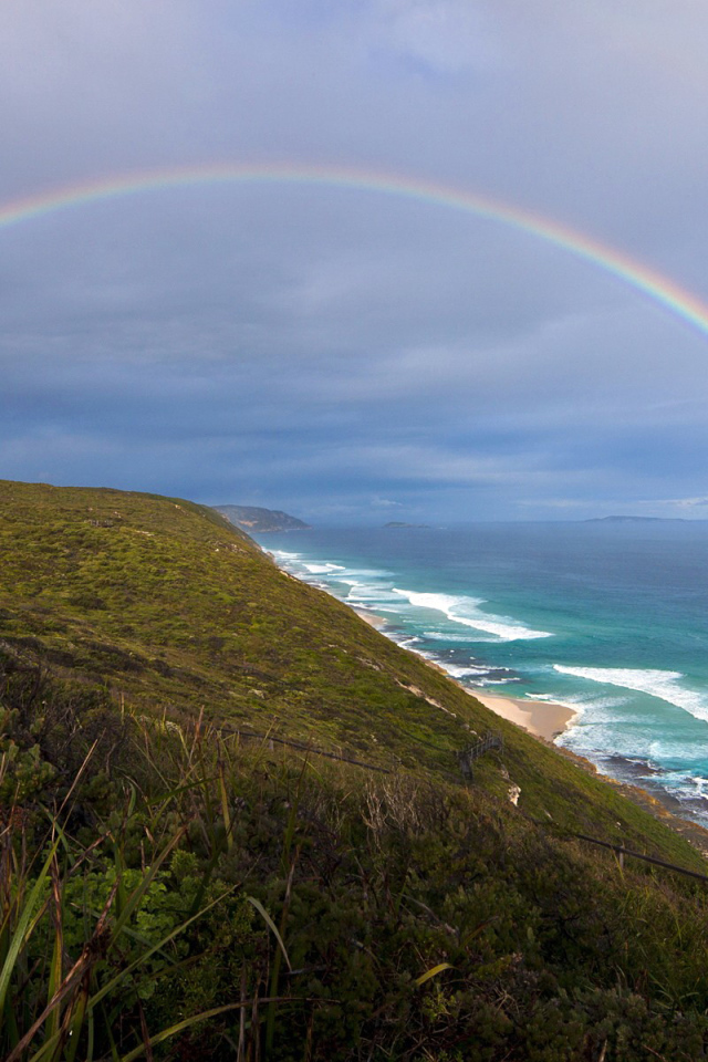 Радуга над океаном