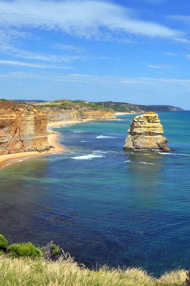 Маленькие острова у берега