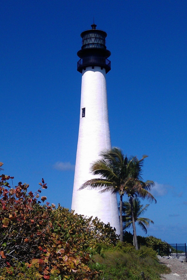 Маяк на берегу Майями