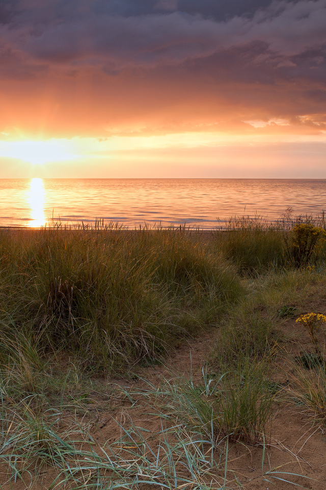 Закат и тучи, Англия