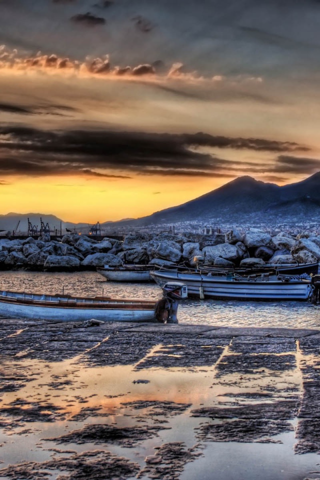 Закат на лодочном причале