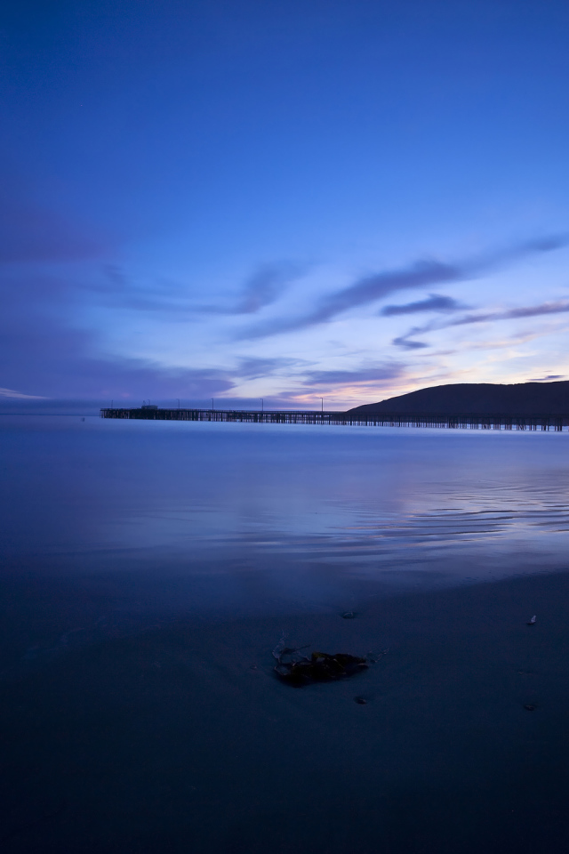 Голубой закат на море