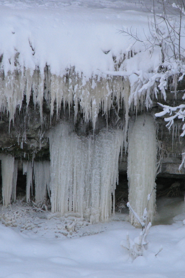 Замерзший водопад в Эстонии