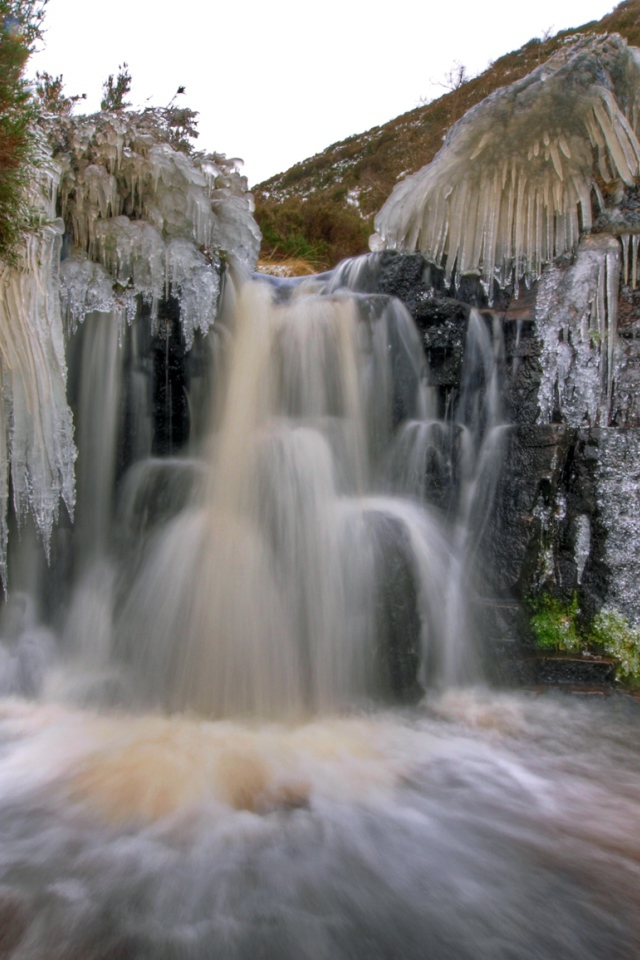 Замерзший водопад в Веллингтоне