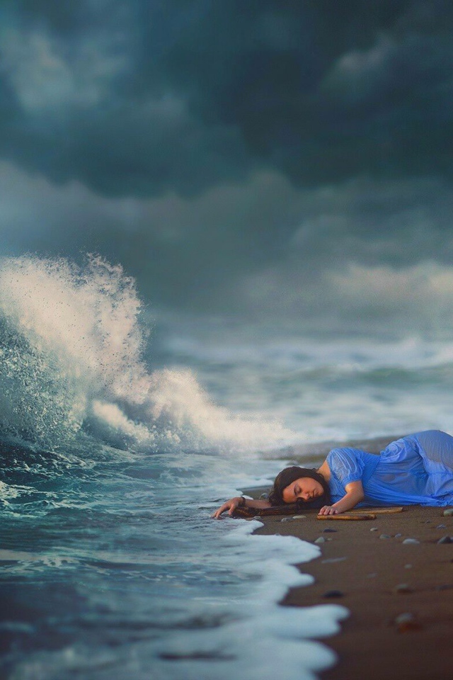 Волны прибоя во сне